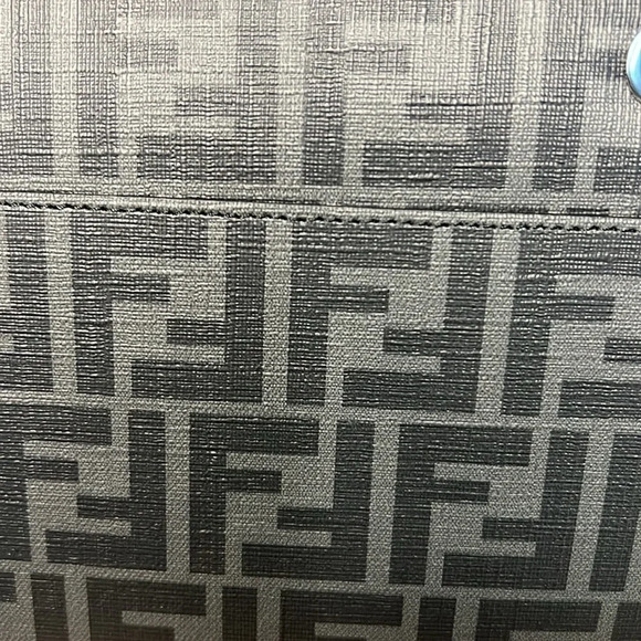 Fendi ROMA clutch pouch 🩶 New Without Tags - Picture 8 of 10